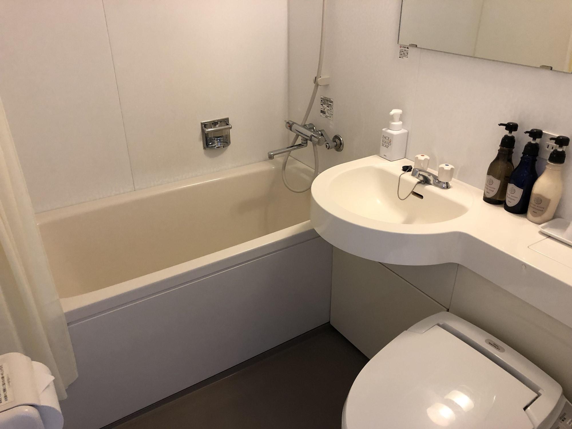 Shizutetsu Hotel Prezio Shizuoka-Ekikita Екстер'єр фото