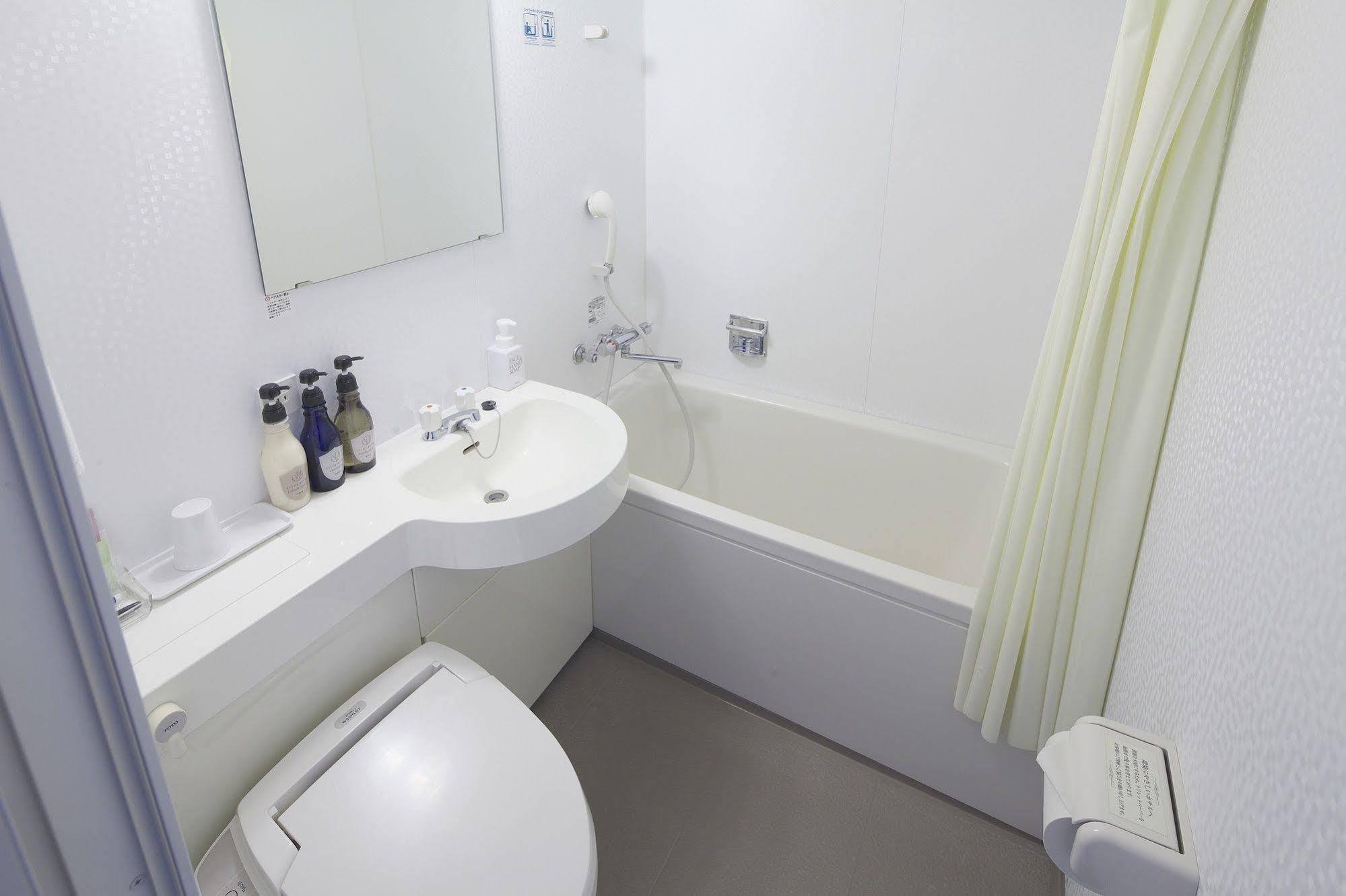 Shizutetsu Hotel Prezio Shizuoka-Ekikita Екстер'єр фото